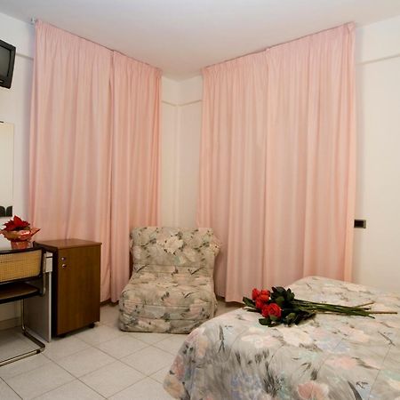 Hotel Il Quadrifoglio Кашія Екстер'єр фото