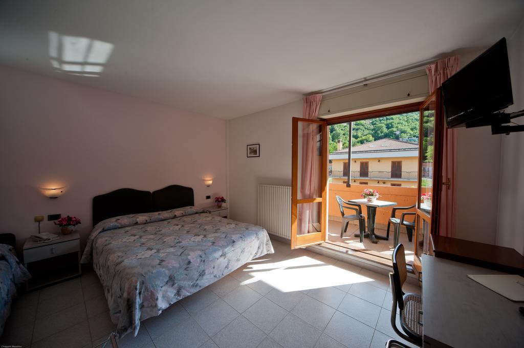 Hotel Il Quadrifoglio Кашія Номер фото