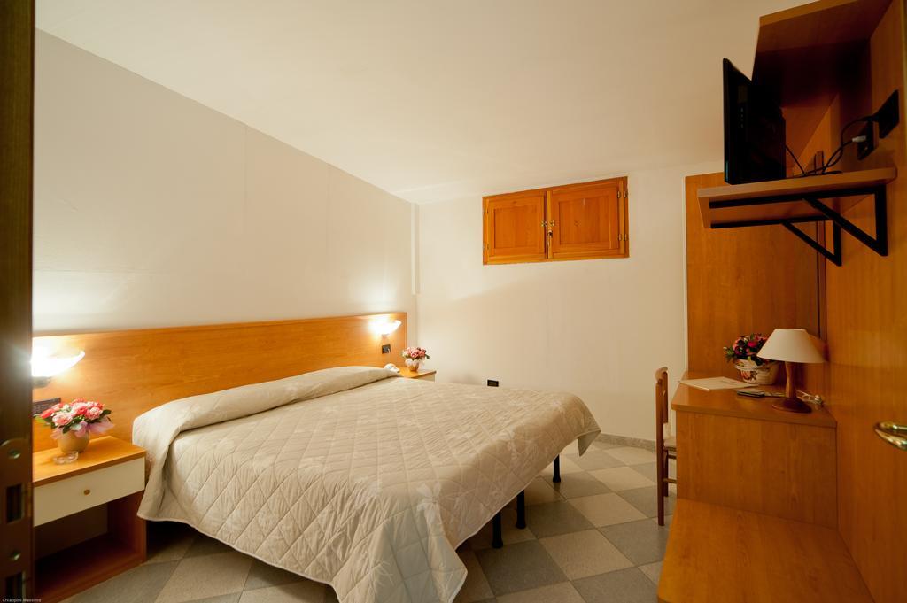 Hotel Il Quadrifoglio Кашія Номер фото