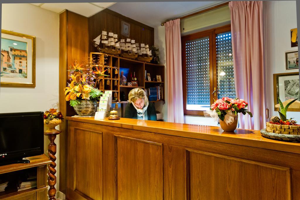 Hotel Il Quadrifoglio Кашія Екстер'єр фото
