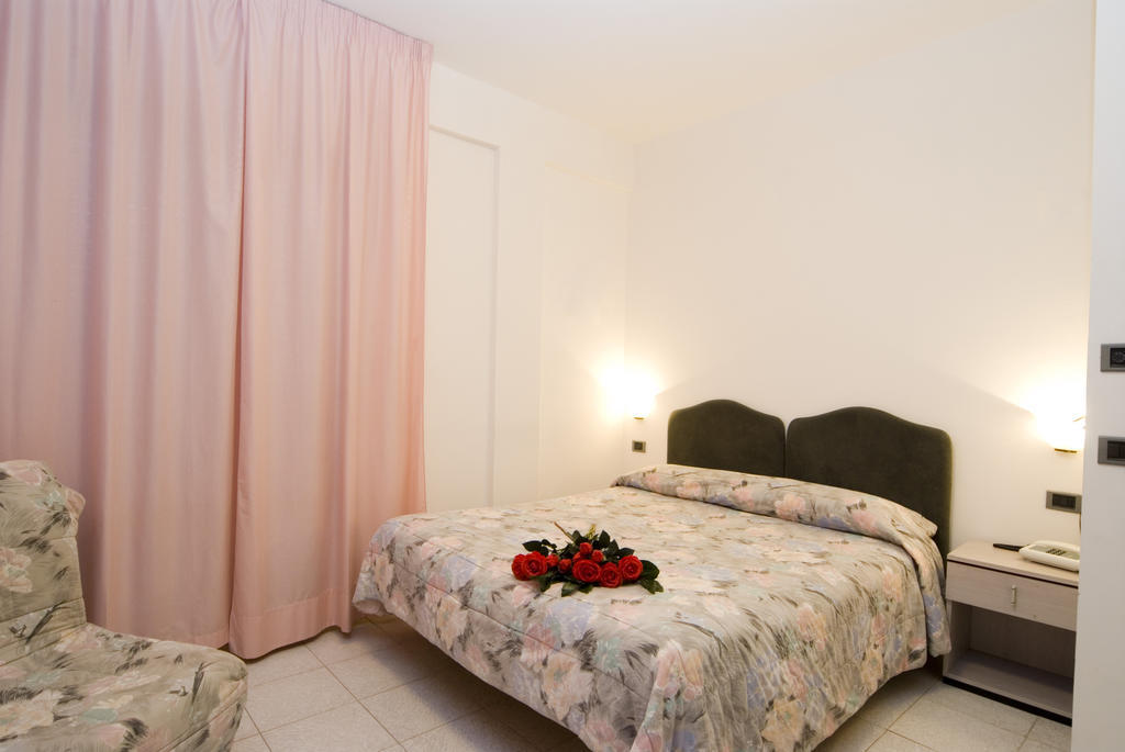 Hotel Il Quadrifoglio Кашія Екстер'єр фото