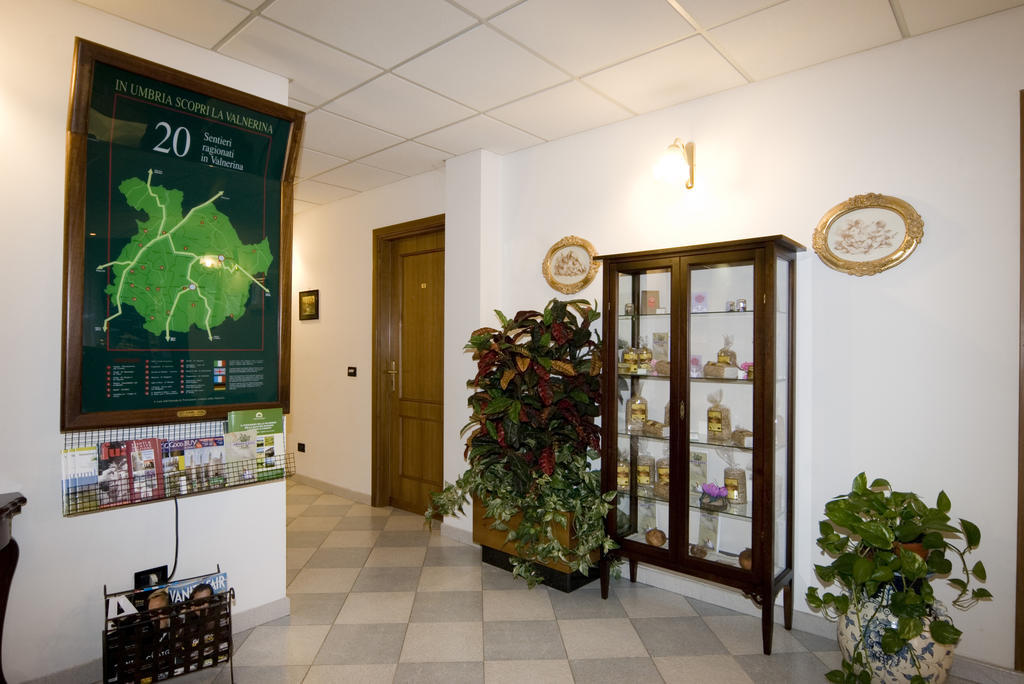 Hotel Il Quadrifoglio Кашія Екстер'єр фото